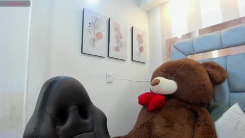 Snapshot of crystalstonee1 chatting on 1, 6, 2026 Crystal online show from 1, 6, 2026