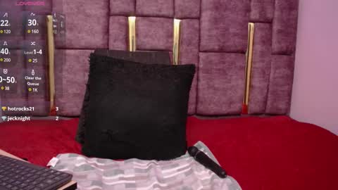 Snapshot of crystaltemptress chatting on 26, 2, 2025 ASHLEY online show from 26, 2, 2025