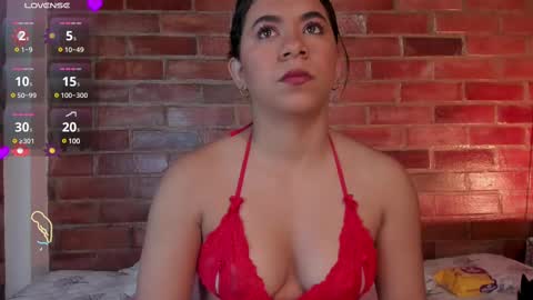 Snapshot of crystalvazquez chatting on 18, 2, 2025 Soy Crystal online show from 18, 2, 2025