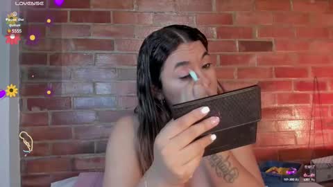 Snapshot of crystalvazquez chatting on 1, 3, 2025 Soy Crystal online show from 1, 3, 2025