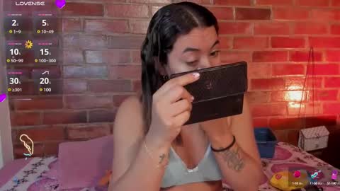 Snapshot of crystalvazquez chatting on 7, 3, 2025 Soy Crystal online show from 7, 3, 2025