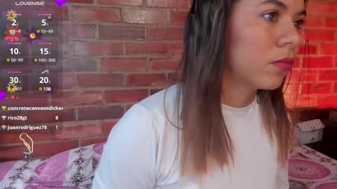 Snapshot of crystalvazquez chatting on 7, 3, 2025 Soy Crystal online show from 7, 3, 2025