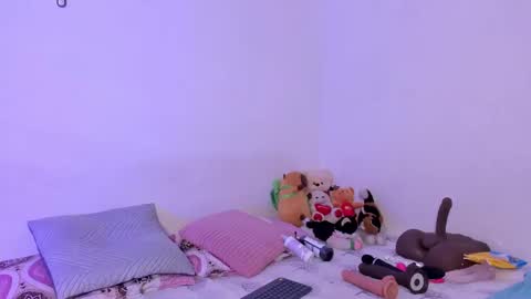 Snapshot of crystalvazquez chatting on 3, 10, 2025 Soy Crystal online show from 3, 10, 2025