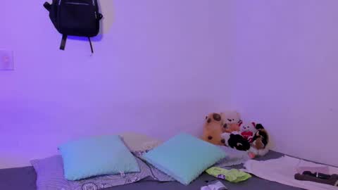 Snapshot of crystalvazquez chatting on 16, 10, 2025 Soy Crystal online show from 16, 10, 2025