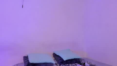 Snapshot of crystalvazquez chatting on 5, 11, 2025 Soy Crystal online show from 5, 11, 2025