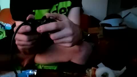 Snapshot of crystelweed chatting on 13, 10, 2025 crystelweed online show from 13, 10, 2025