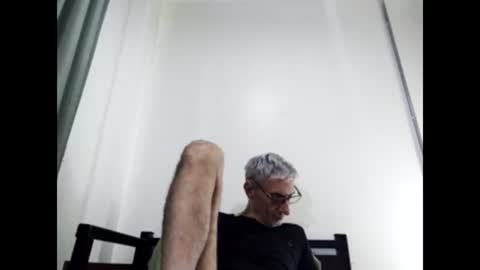 Snapshot of cucaio18 chatting on 2, 2, 2025 BIG UNCUT HARD COCK online show from 2, 2, 2025