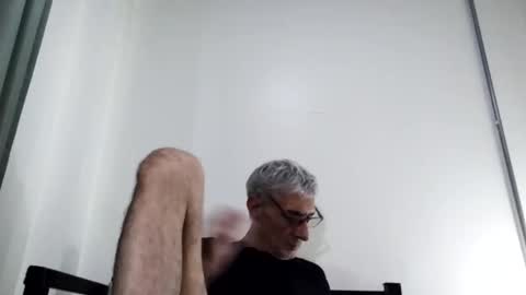 Snapshot of cucaio18 chatting on 19, 2, 2025 BIG UNCUT HARD COCK online show from 19, 2, 2025