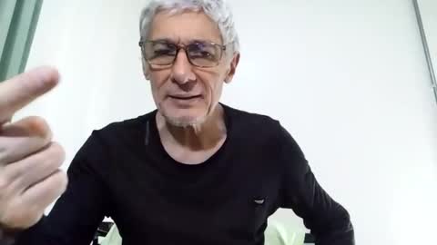 Snapshot of cucaio18 chatting on 21, 2, 2025 BIG UNCUT HARD COCK online show from 21, 2, 2025