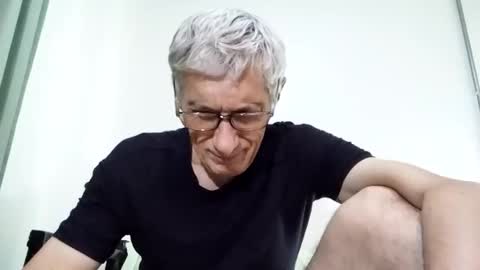 Snapshot of cucaio18 chatting on 22, 2, 2025 BIG UNCUT HARD COCK online show from 22, 2, 2025