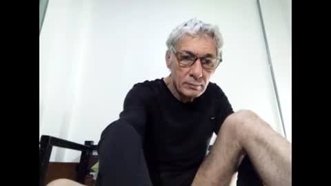 Snapshot of cucaio18 chatting on 9, 3, 2025 BIG UNCUT HARD COCK online show from 9, 3, 2025