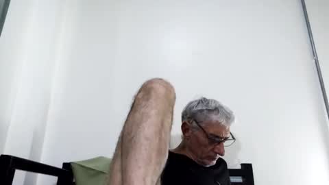 Snapshot of cucaio18 chatting on 10, 3, 2025 BIG UNCUT HARD COCK online show from 10, 3, 2025