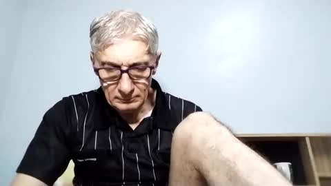 Snapshot of cucaio18 chatting on 10, 9, 2025 BIG UNCUT HARD COCK online show from 10, 9, 2025