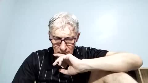 Snapshot of cucaio18 chatting on 12, 9, 2025 BIG UNCUT HARD COCK online show from 12, 9, 2025