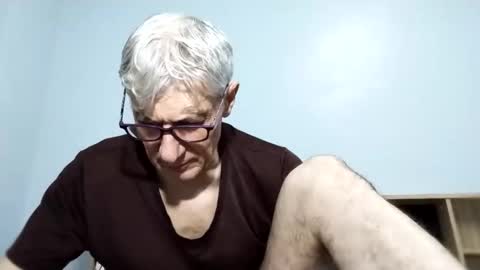 Snapshot of cucaio18 chatting on 17, 9, 2025 BIG UNCUT HARD COCK online show from 17, 9, 2025