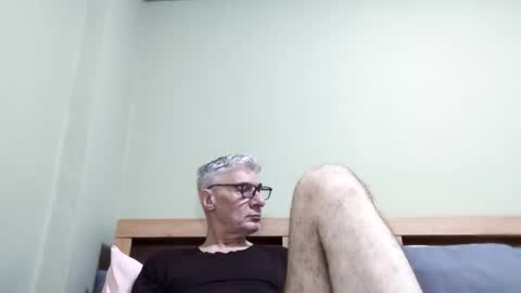 Snapshot of cucaio18 chatting on 14, 10, 2025 BIG UNCUT HARD COCK online show from 14, 10, 2025