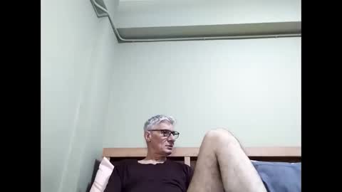 Snapshot of cucaio18 chatting on 22, 10, 2025 BIG UNCUT HARD COCK online show from 22, 10, 2025