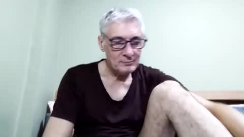 Snapshot of cucaio18 chatting on 26, 10, 2025 BIG UNCUT HARD COCK online show from 26, 10, 2025