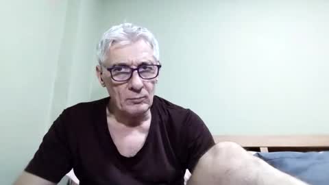 Snapshot of cucaio18 chatting on 30, 10, 2025 BIG UNCUT HARD COCK online show from 30, 10, 2025