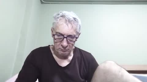 Snapshot of cucaio18 chatting on 1, 11, 2025 BIG UNCUT HARD COCK online show from 1, 11, 2025