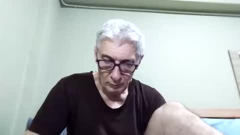 Snapshot of cucaio18 chatting on 5, 11, 2025 BIG UNCUT HARD COCK online show from 5, 11, 2025