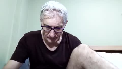 Snapshot of cucaio18 chatting on 9, 11, 2025 BIG UNCUT HARD COCK online show from 9, 11, 2025