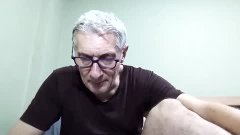 Snapshot of cucaio18 chatting on 19, 11, 2025 BIG UNCUT HARD COCK online show from 19, 11, 2025