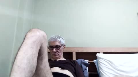 Snapshot of cucaio18 chatting on 22, 11, 2025 BIG UNCUT HARD COCK online show from 22, 11, 2025