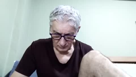 Snapshot of cucaio18 chatting on 28, 11, 2025 BIG UNCUT HARD COCK online show from 28, 11, 2025