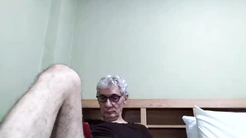 Snapshot of cucaio18 chatting on 30, 11, 2025 BIG UNCUT HARD COCK online show from 30, 11, 2025