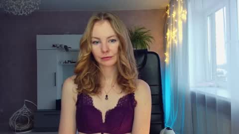 Snapshot of cuddle_kitten chatting on 12, 12, 2024 Alexia online show from 12, 12, 2024