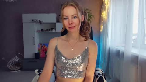 Snapshot of cuddle_kitten chatting on 21, 12, 2024 Alexia online show from 21, 12, 2024