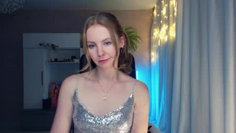 Snapshot of cuddle_kitten chatting on 21, 12, 2024 Alexia online show from 21, 12, 2024