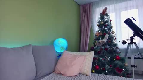 Snapshot of cuddle_kitten chatting on 28, 12, 2024 Alexia online show from 28, 12, 2024