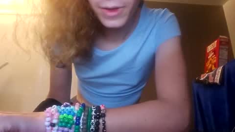 cuddleavenue online show from 18, 9, 2025