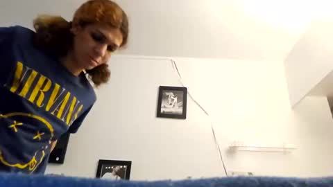 cuddleavenue online show from 22, 9, 2025