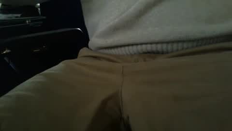 Snapshot of cuddlebeardeluxe chatting on 1, 12, 2025 cuddlebeardeluxe online show from 1, 12, 2025