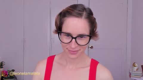 Leonela online show from 14, 10, 2025