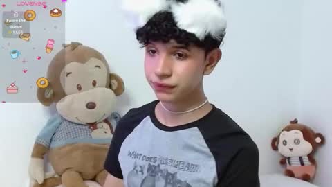 Snapshot of cuddly_twinkie chatting on 20, 10, 2025 Cuddly online show from 20, 10, 2025