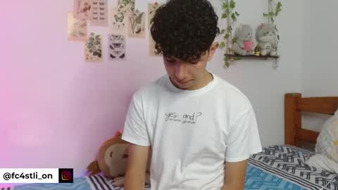 Snapshot of cuddly_twinkie chatting on 7, 5, 2026 Cuddly online show from 7, 5, 2026