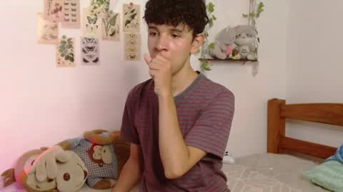 Snapshot of cuddly_twinkie chatting on 3, 6, 2026 Cuddly online show from 3, 6, 2026