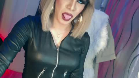 Snapshot of cum_4youbaby chatting on 17, 6, 2026 CUMMELA SLUTI online show from 17, 6, 2026