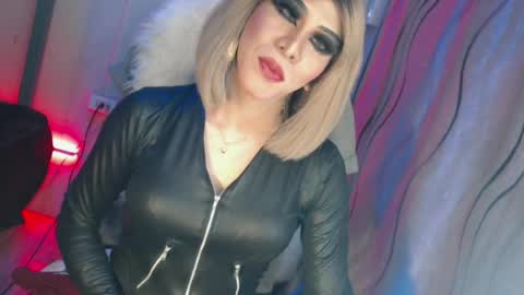 Snapshot of cum_4youbaby chatting on 1, 7, 2026 CUMMELA SLUTI online show from 1, 7, 2026