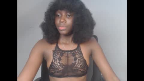 Snapshot of cum_ebony_xsecret chatting on 26, 10, 2025 sophie online show from 26, 10, 2025