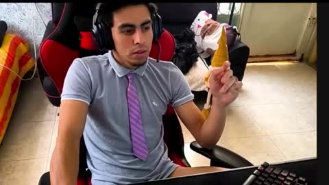 Snapshot of cum_fantasy21 chatting on 15, 12, 2025 online show from 15, 12, 2025