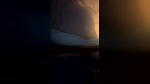 Snapshot of cumdonkey1992 chatting on 17, 12, 2025 Buck black online show from 17, 12, 2025