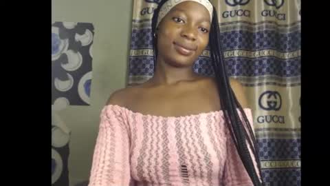 Snapshot of cumebony_petit chatting on 12, 10, 2025 cumebony_petit online show from 12, 10, 2025