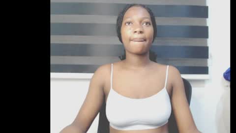 cumebony_petit online show from 15, 5, 2026