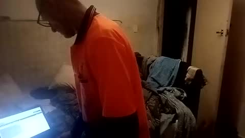 Snapshot of cumfunnery27 chatting on 2, 12, 2024 cumfunnery27 online show from 2, 12, 2024