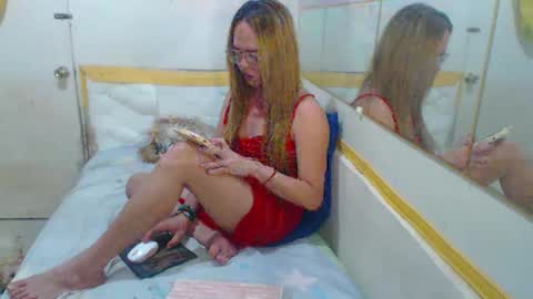 Snapshot of cuml0aded_4u chatting on 30, 11, 2025 ABALER online show from 30, 11, 2025